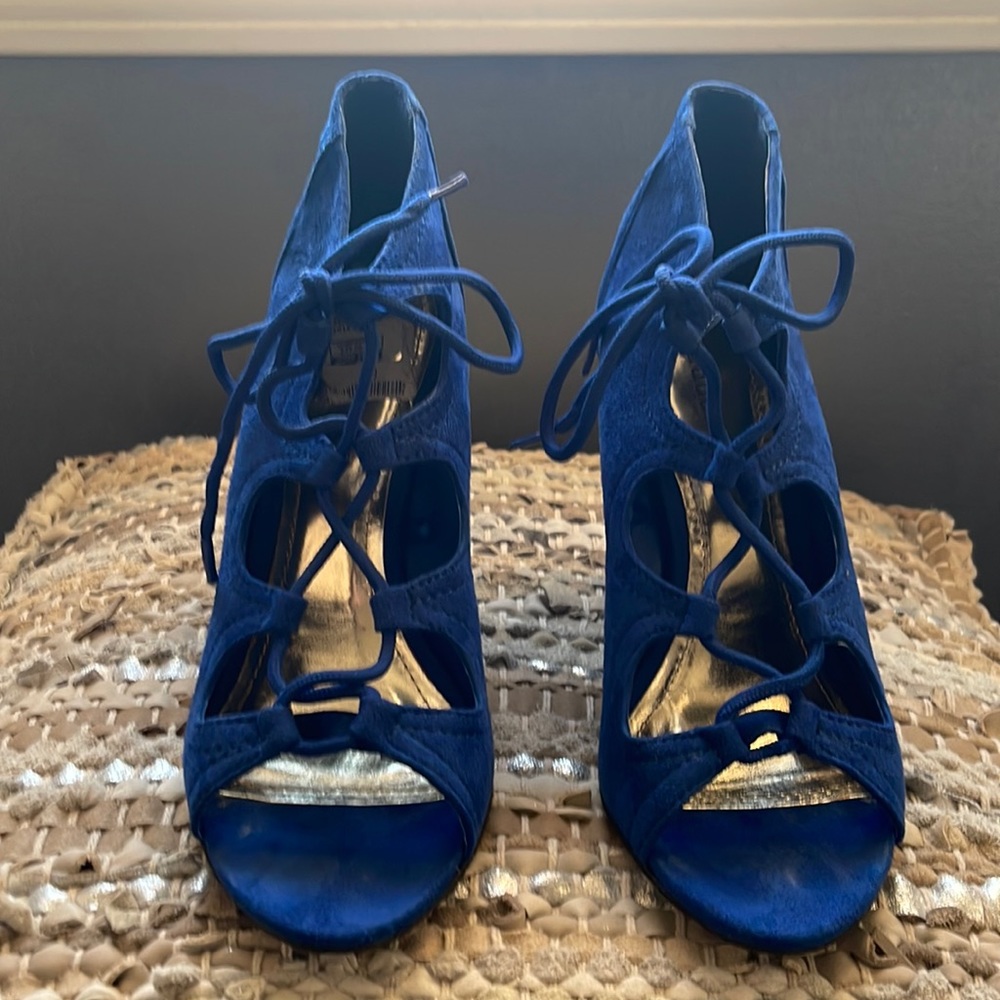 Madden Girl lace up wedge royal blue sandals!